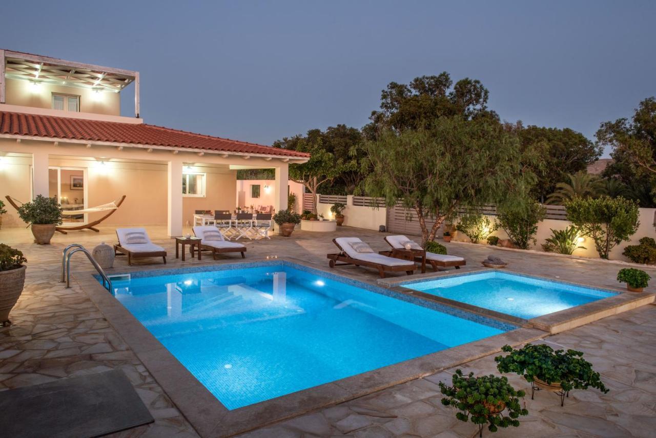 קלמאקי Filothei Beach House With Pool מראה חיצוני תמונה